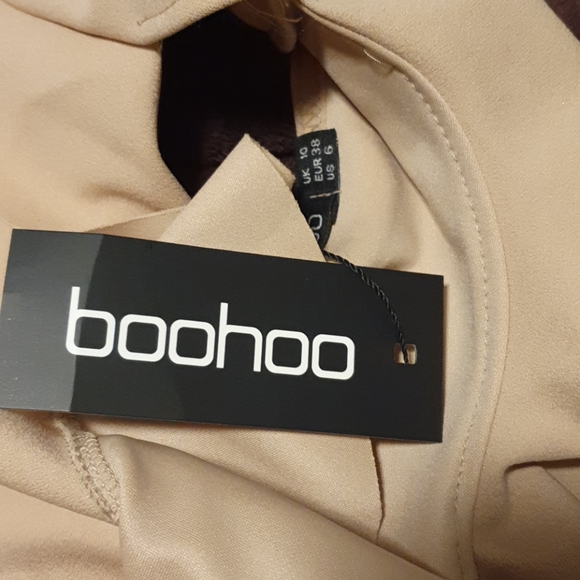 Cold shoulder long sleeved jumpsuit - Picture 3 of 9